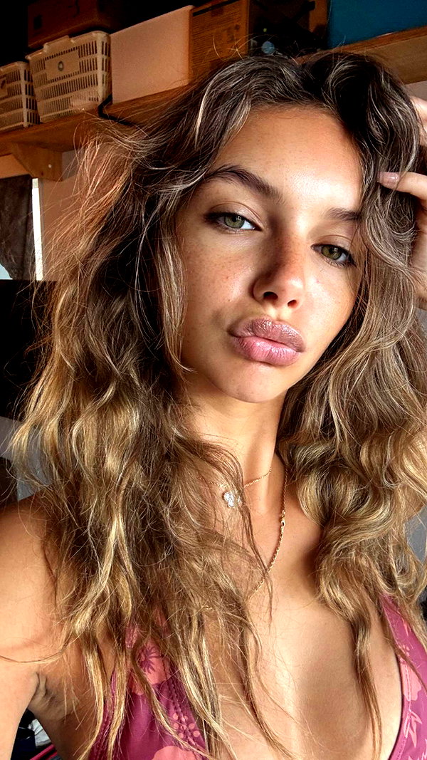 joell_perry snapchat image archive image