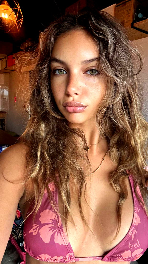 joell_perry snapchat image archive image