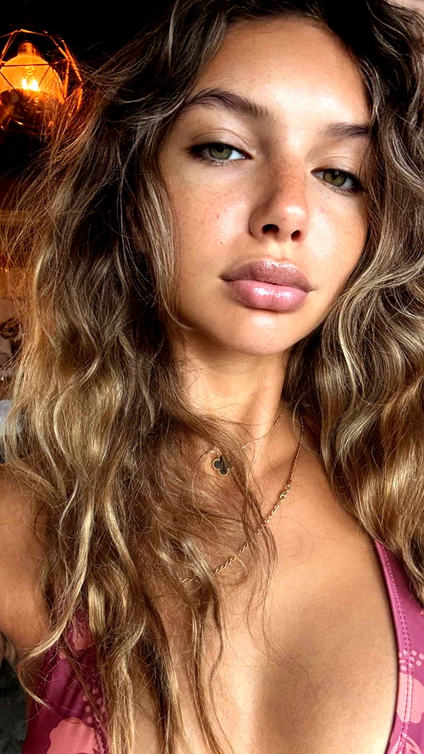 joell_perry snapchat image archive image