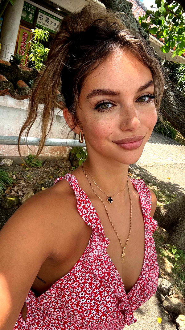 joell_perry snapchat image archive image
