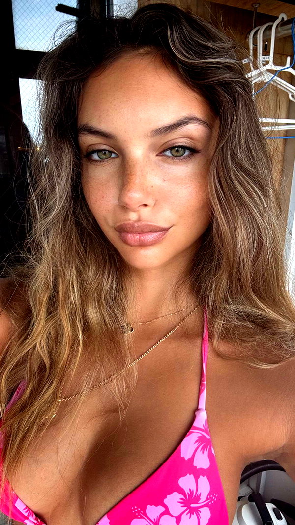 joell_perry snapchat image archive image
