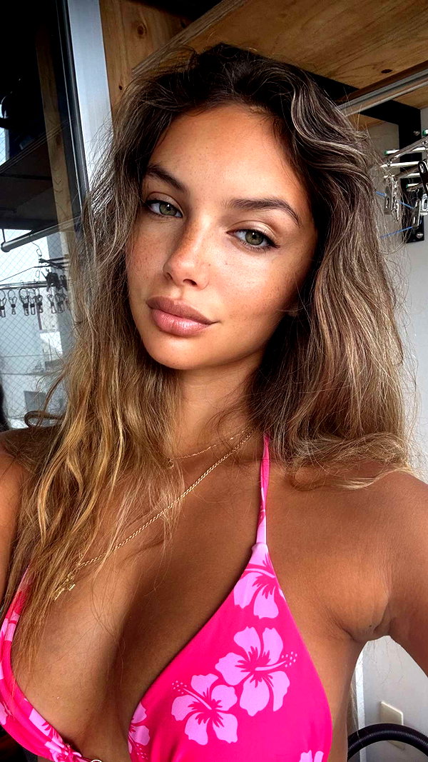 joell_perry snapchat image archive image