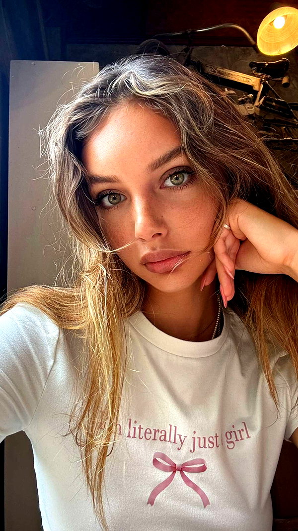 joell_perry snapchat image archive image