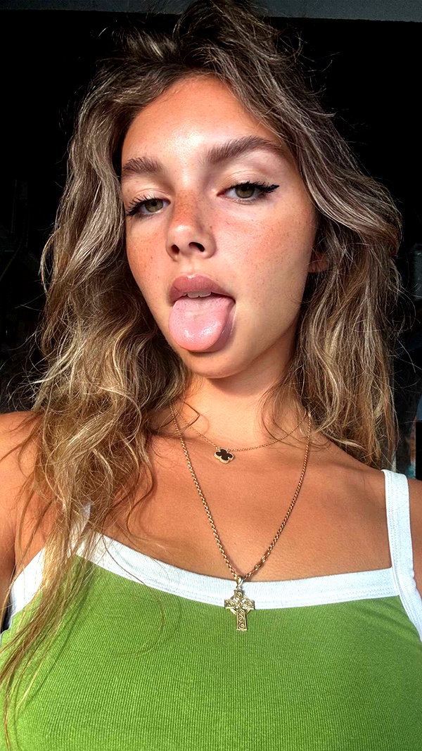 joell_perry snapchat image archive image