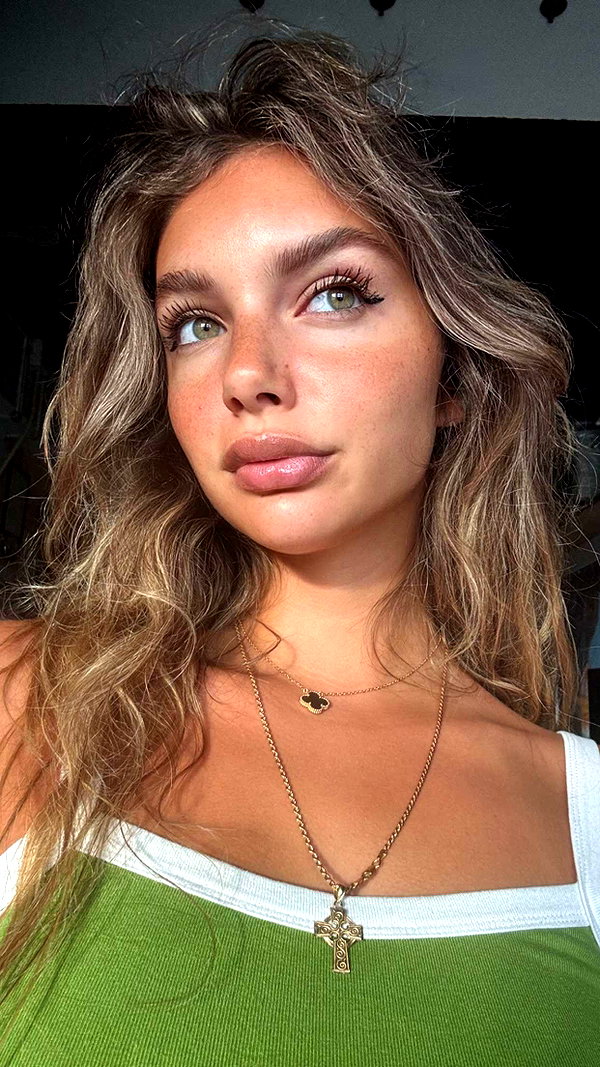 joell_perry snapchat image archive image
