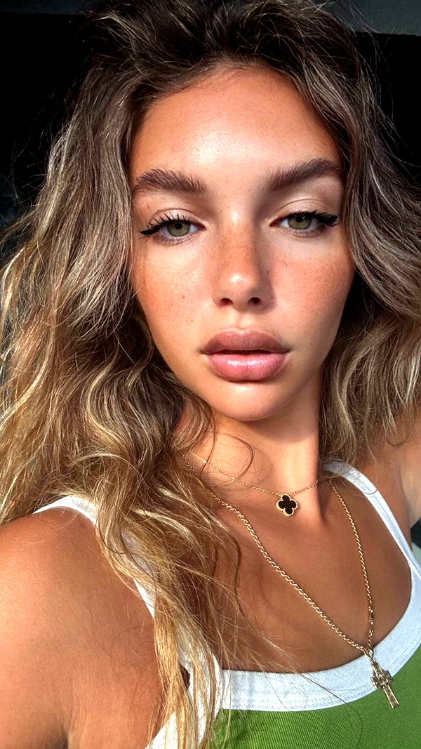 joell_perry snapchat image archive image