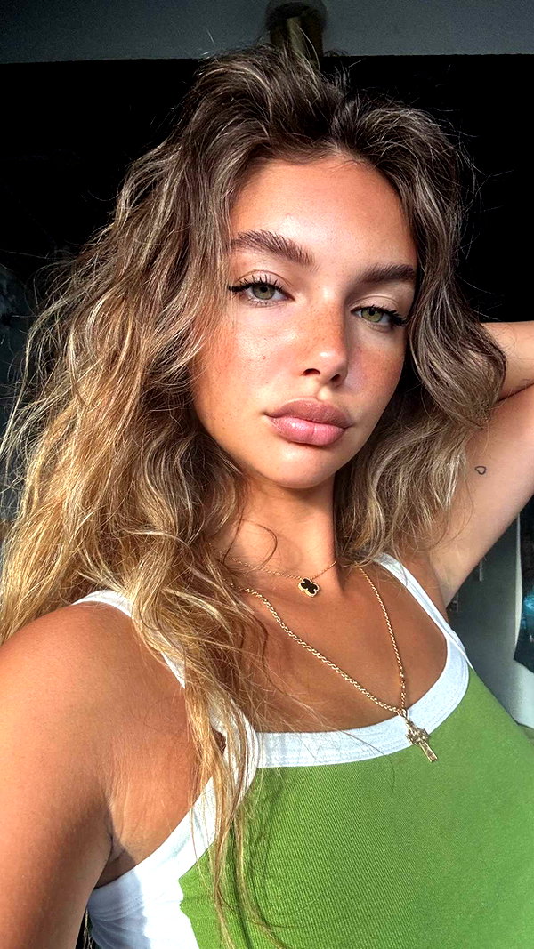 joell_perry snapchat image archive image