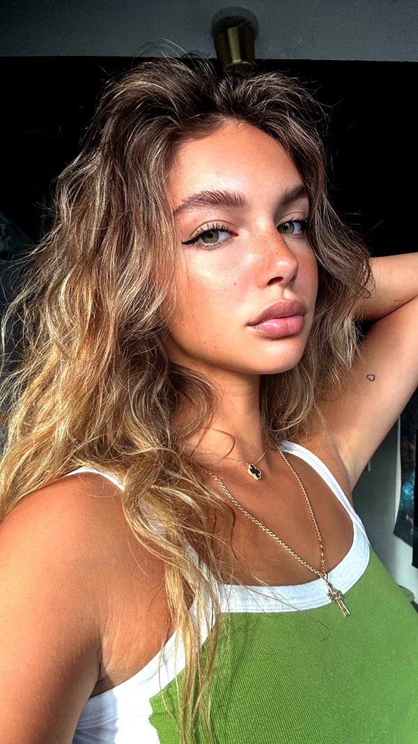 joell_perry snapchat image archive image