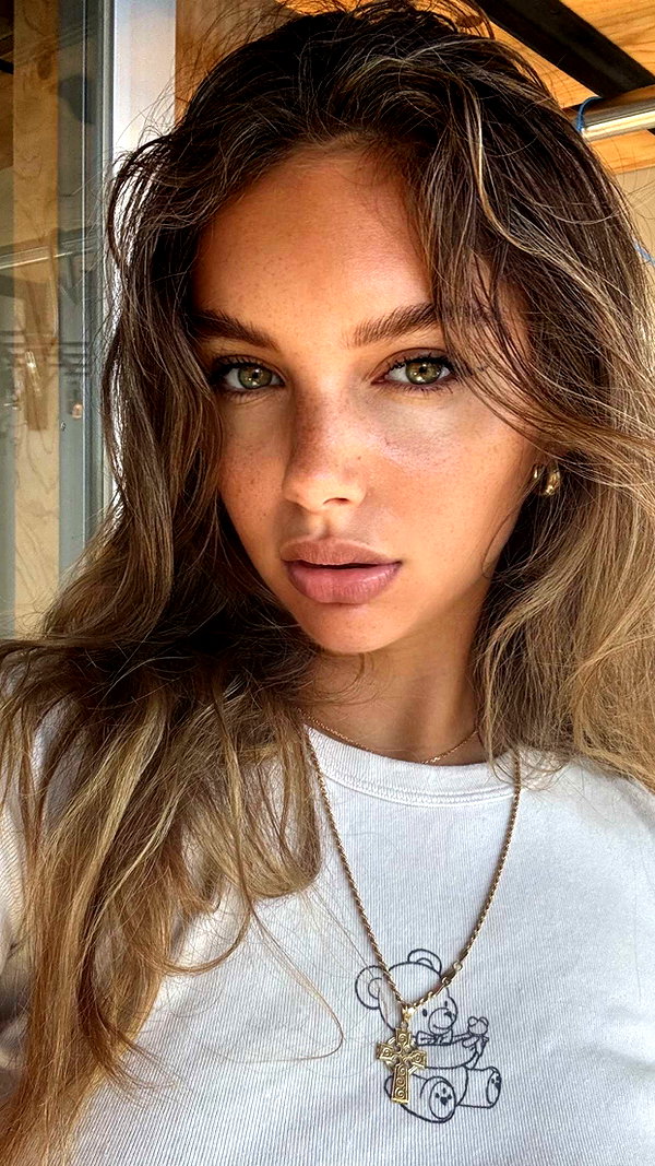 joell_perry snapchat image archive image