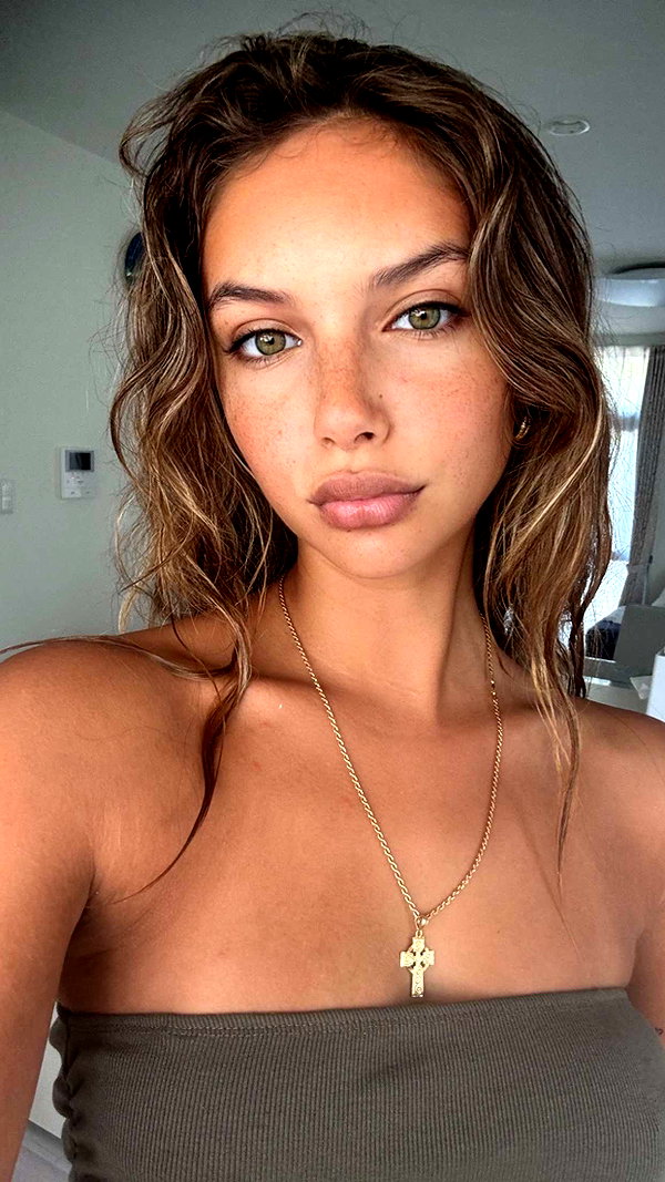 joell_perry snapchat image archive image