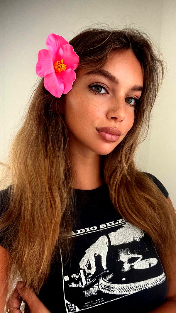 joell_perry snapchat image archive image
