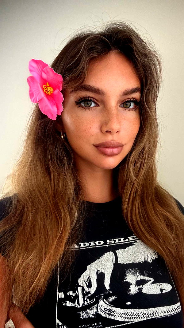 joell_perry snapchat image archive image