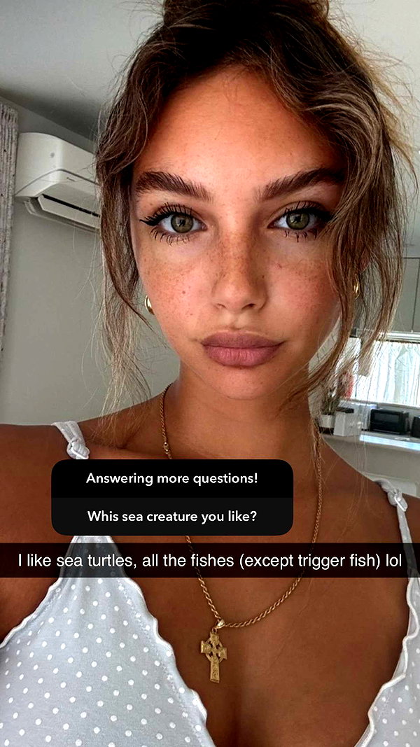 joell_perry snapchat image archive image