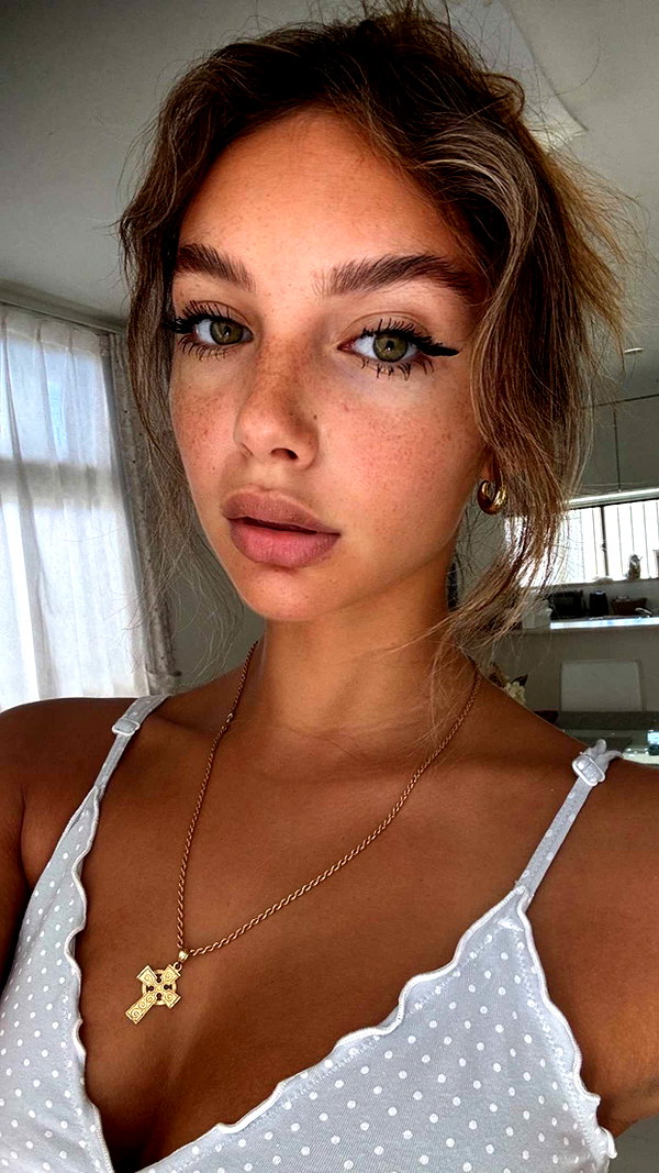 joell_perry snapchat image archive image