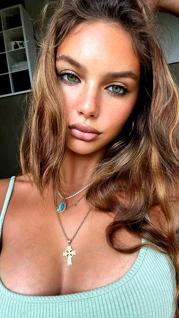 joell_perry snapchat image archive image