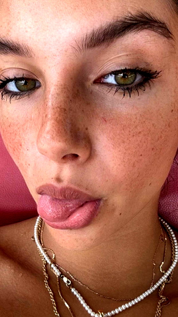 joell_perry snapchat image archive image