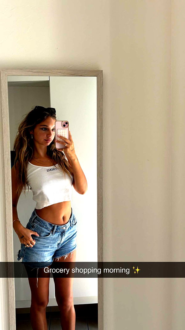 joell_perry snapchat image archive image