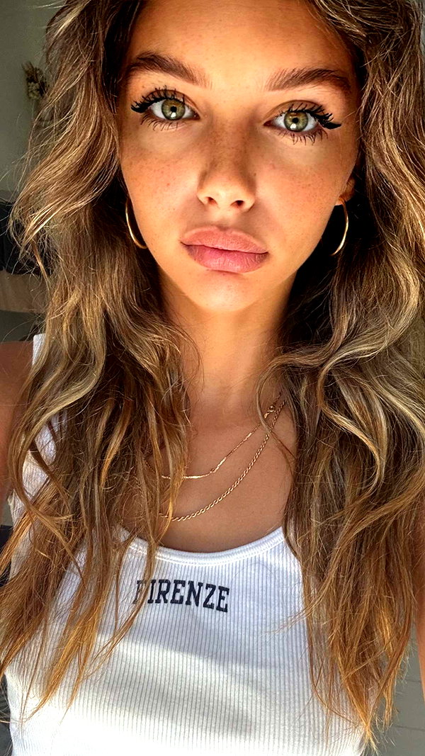 joell_perry snapchat image archive image