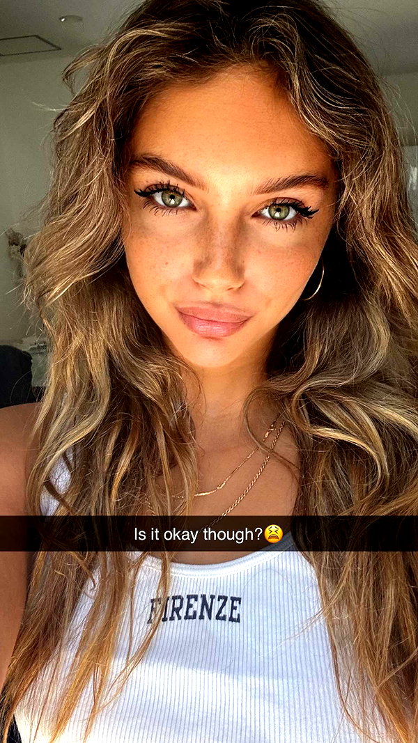 joell_perry snapchat image archive image