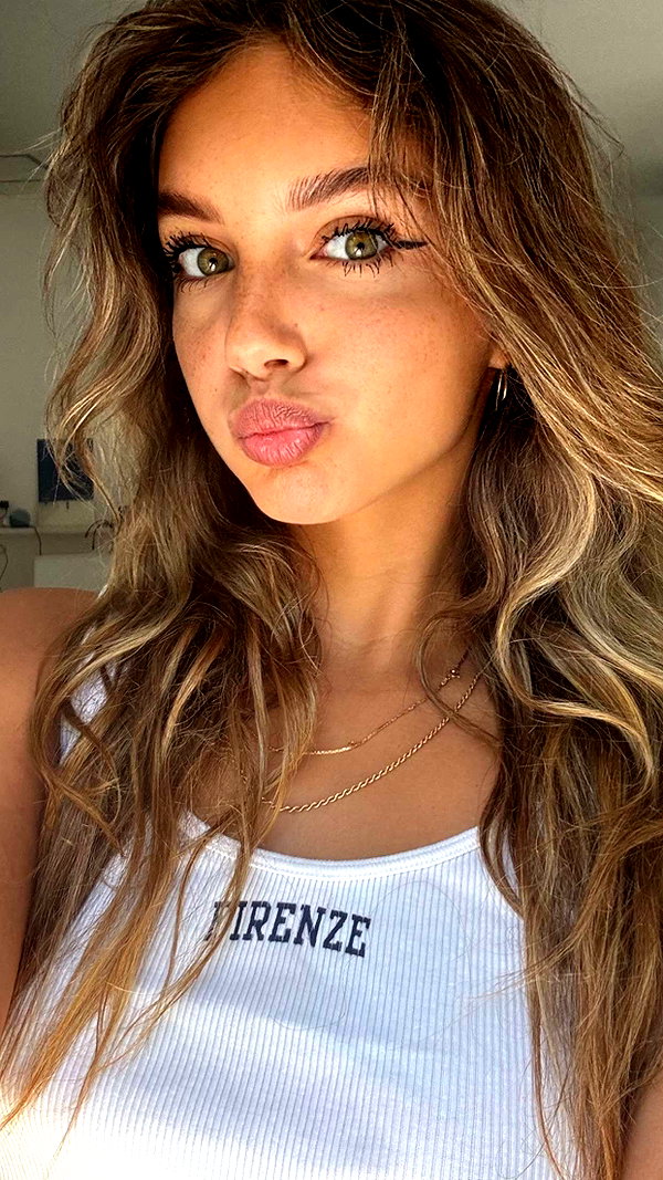 joell_perry snapchat image archive image