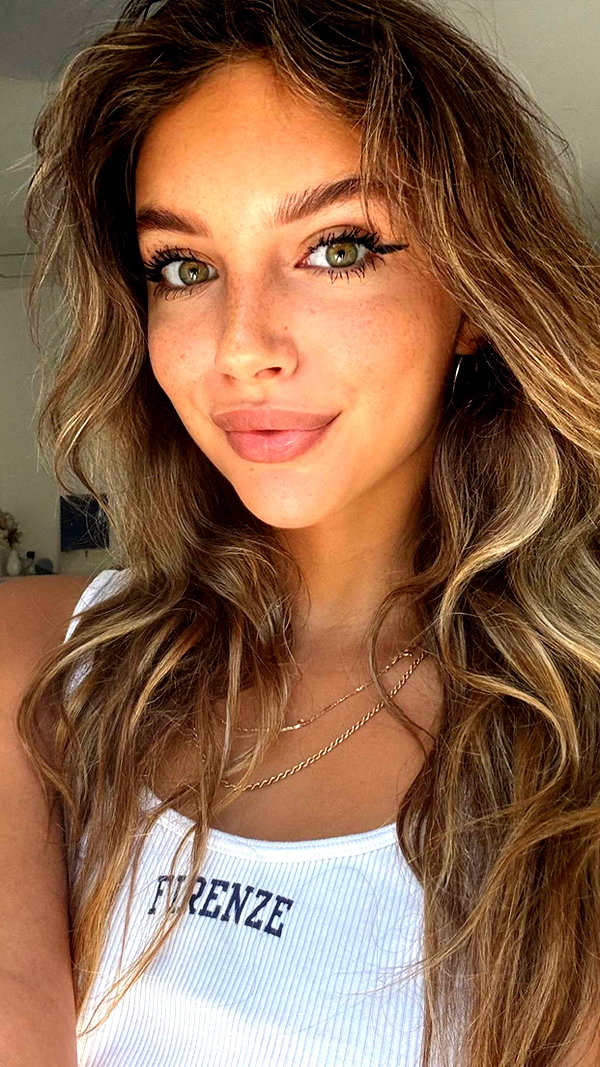 joell_perry snapchat image archive image