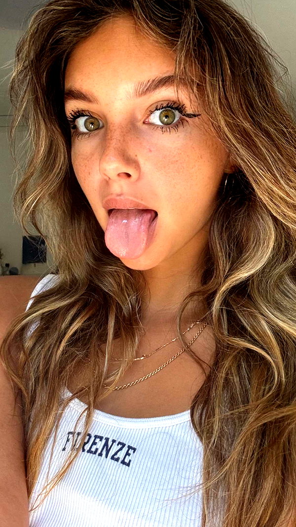 joell_perry snapchat image archive image