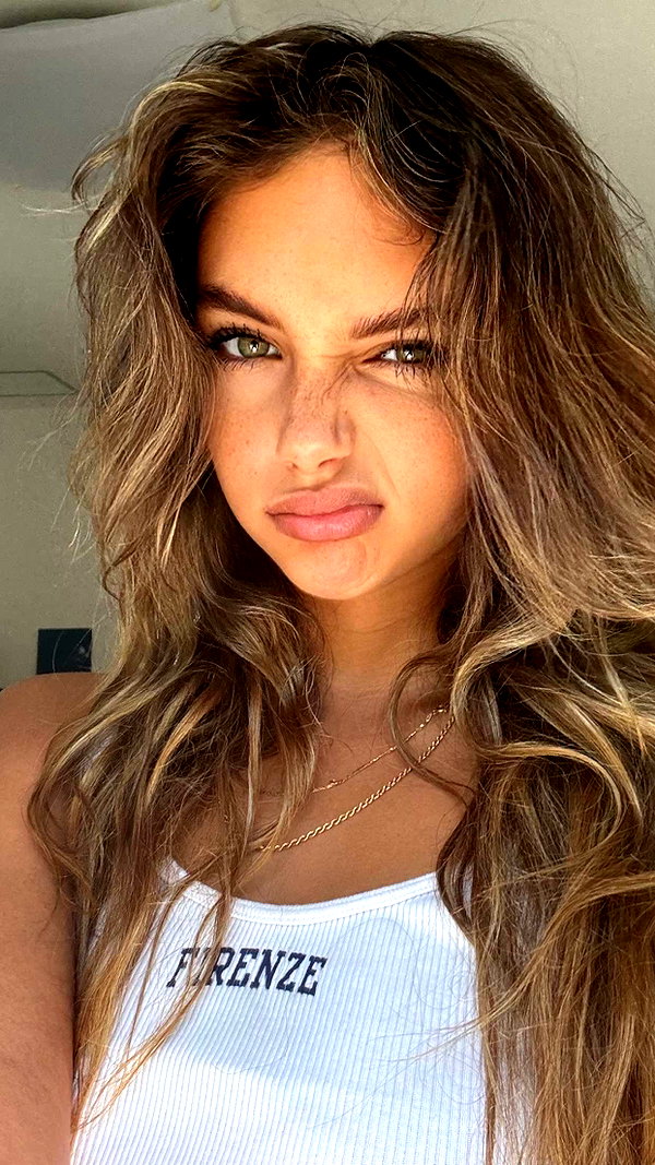 joell_perry snapchat image archive image