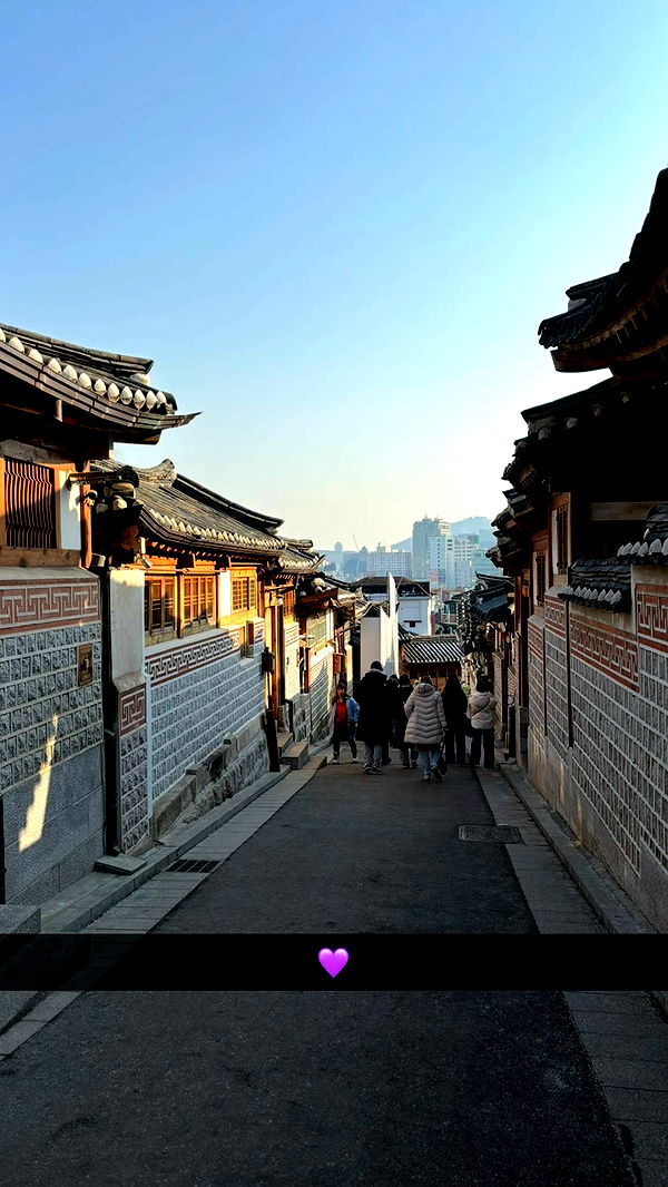 joell_perry image ~ Altpins