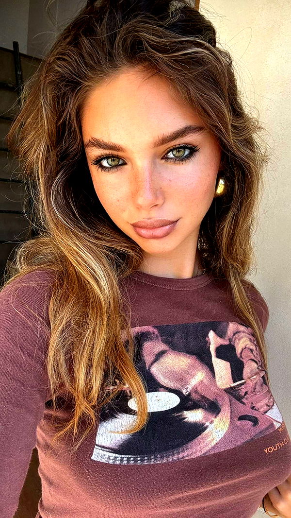 joell_perry image ~ Altpins