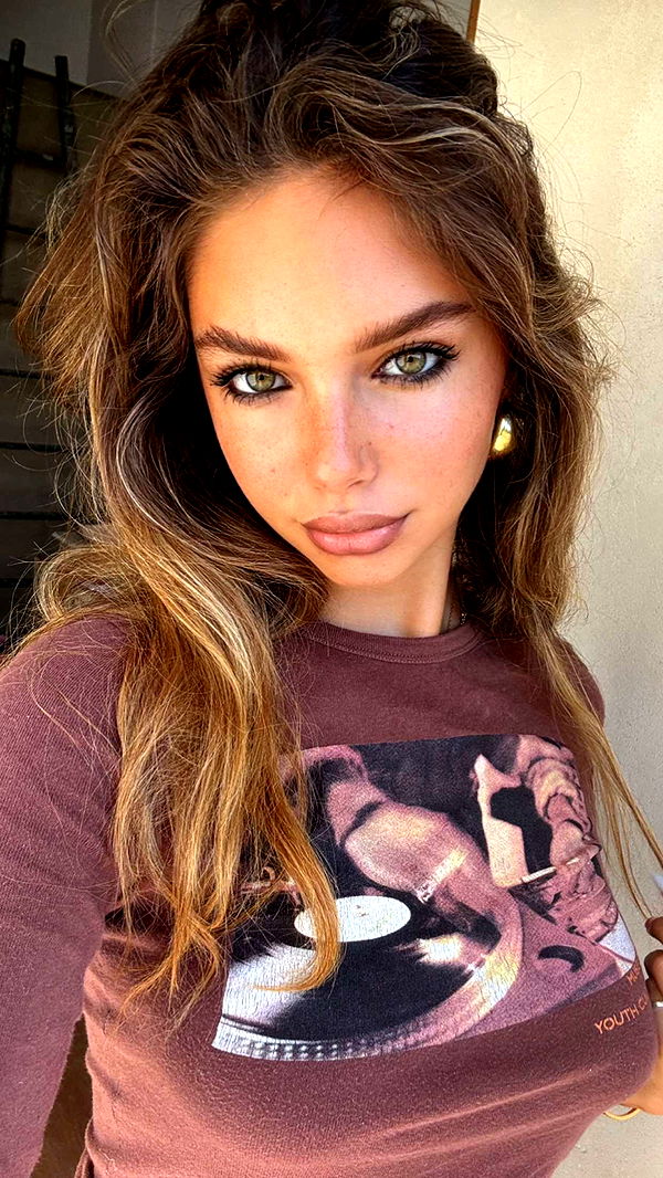 joell_perry image ~ Altpins