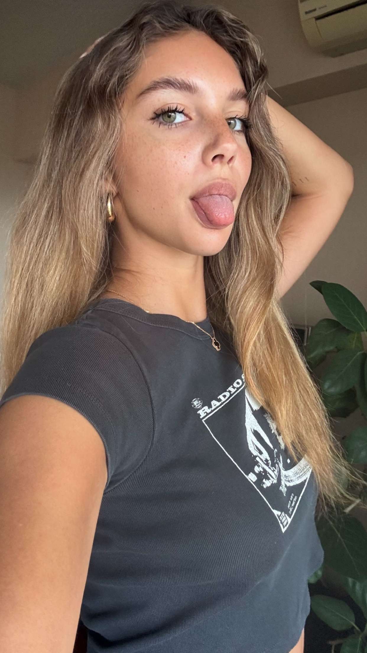 joell_perry snapchat image archive image