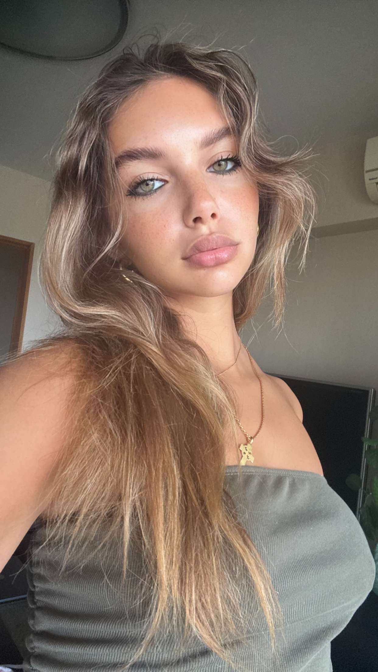 joell_perry snapchat image archive image