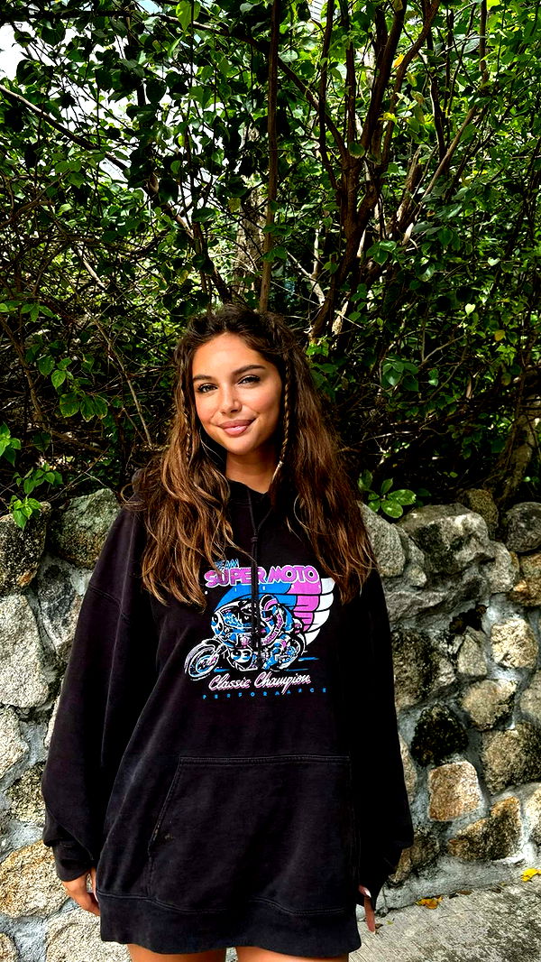 joell_perry image ~ Altpins