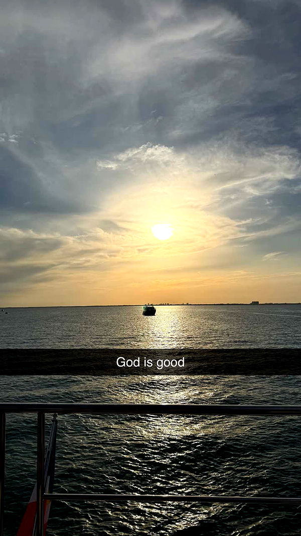 julia.filippo image ~ Altpins