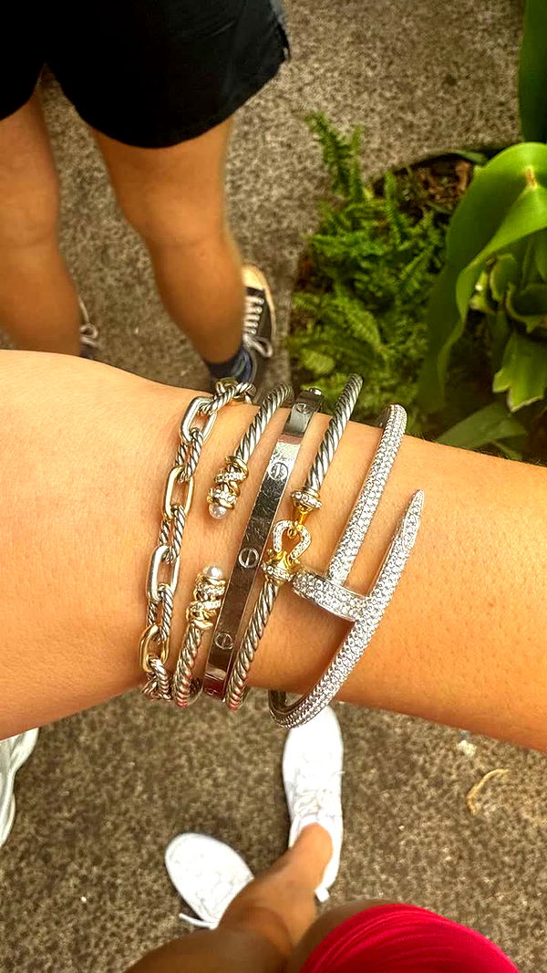 julia.filippo image ~ Altpins