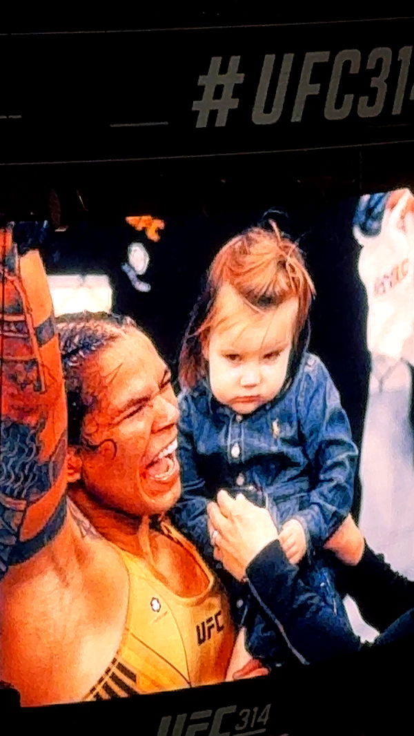 julia.filippo image ~ Altpins