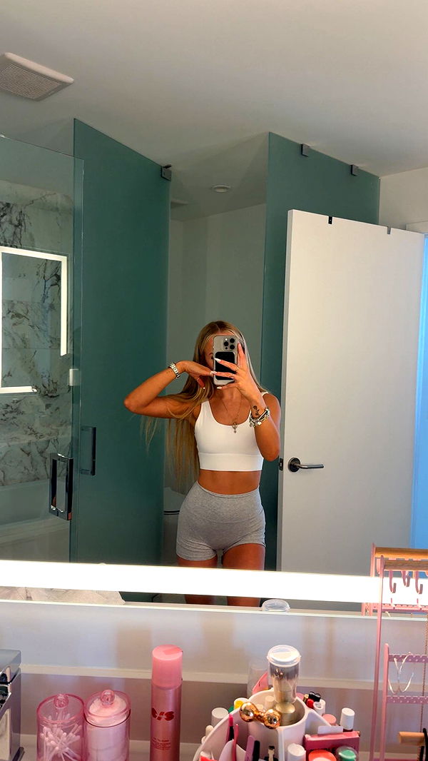 julia.filippo image ~ Altpins