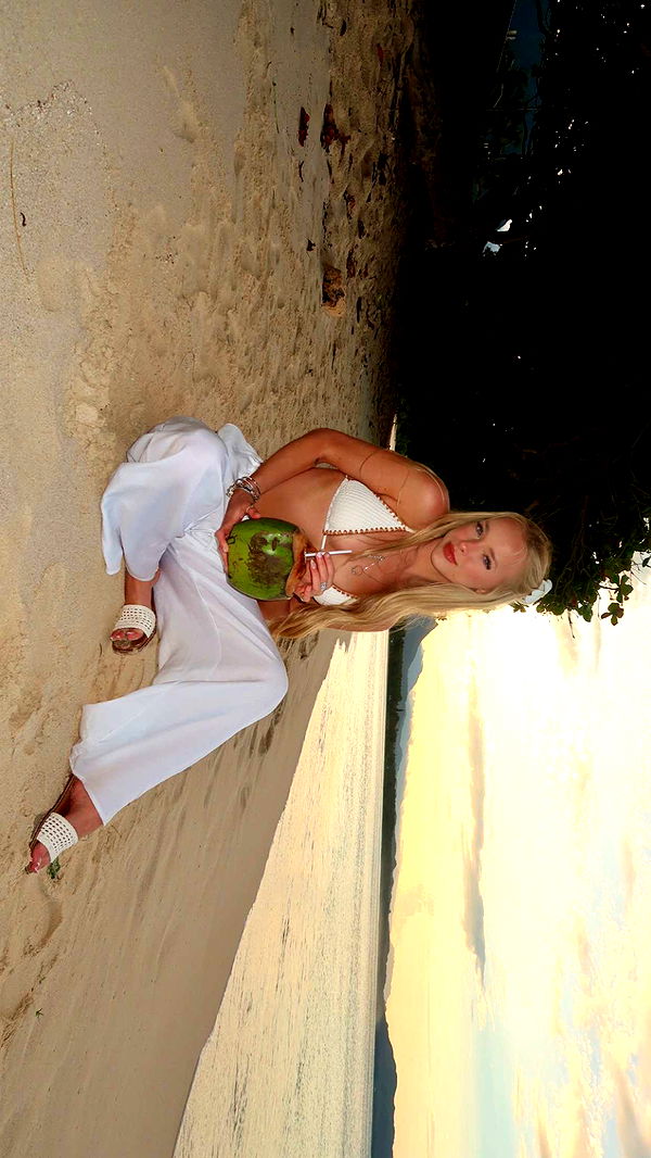 julia.filippo image ~ Altpins