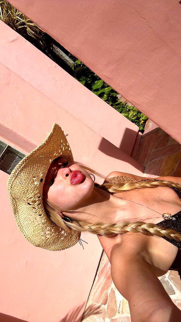 julia.filippo image ~ Altpins