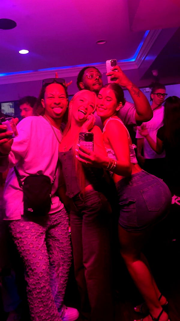 julia.filippo image ~ Altpins