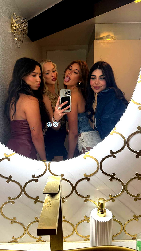 julia.filippo image ~ Altpins