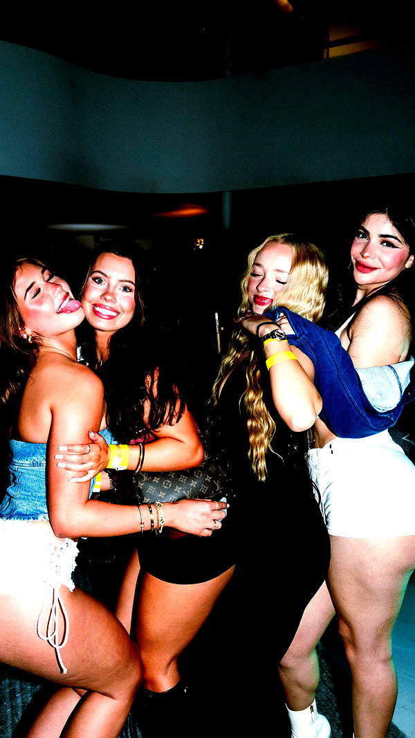 julia.filippo image ~ Altpins