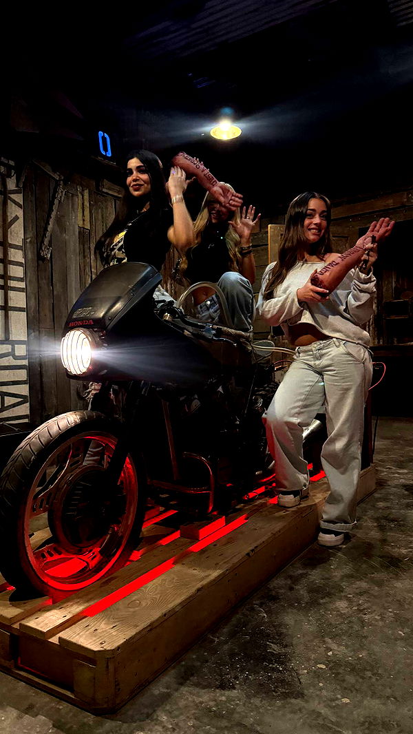 julia.filippo image ~ Altpins