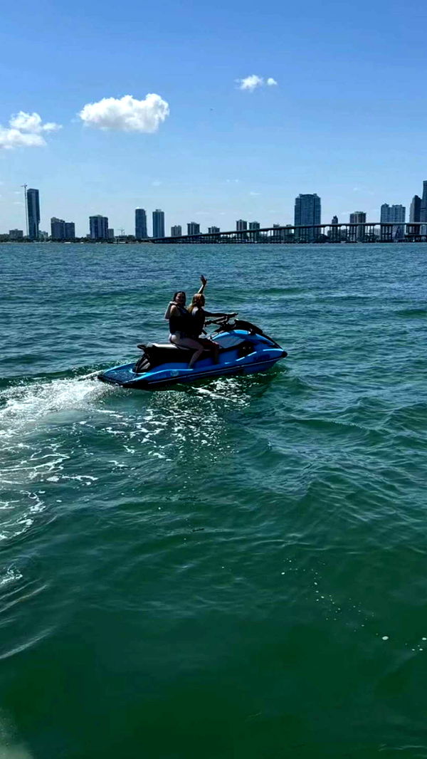 julia.filippo image ~ Altpins