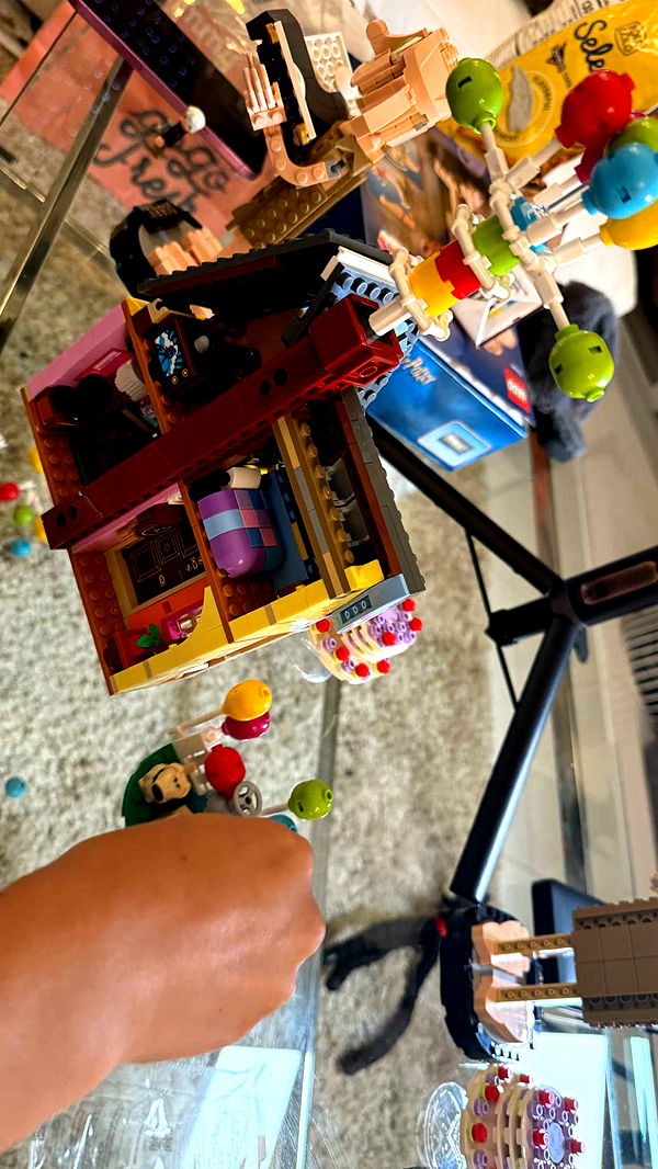 julia.filippo image ~ Altpins