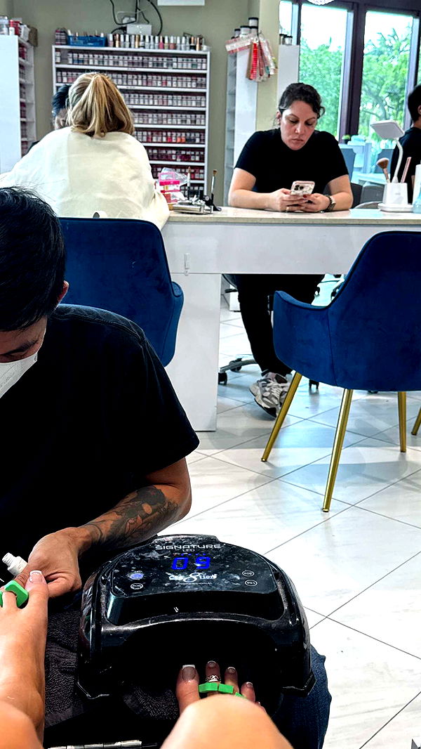 julia.filippo image ~ Altpins