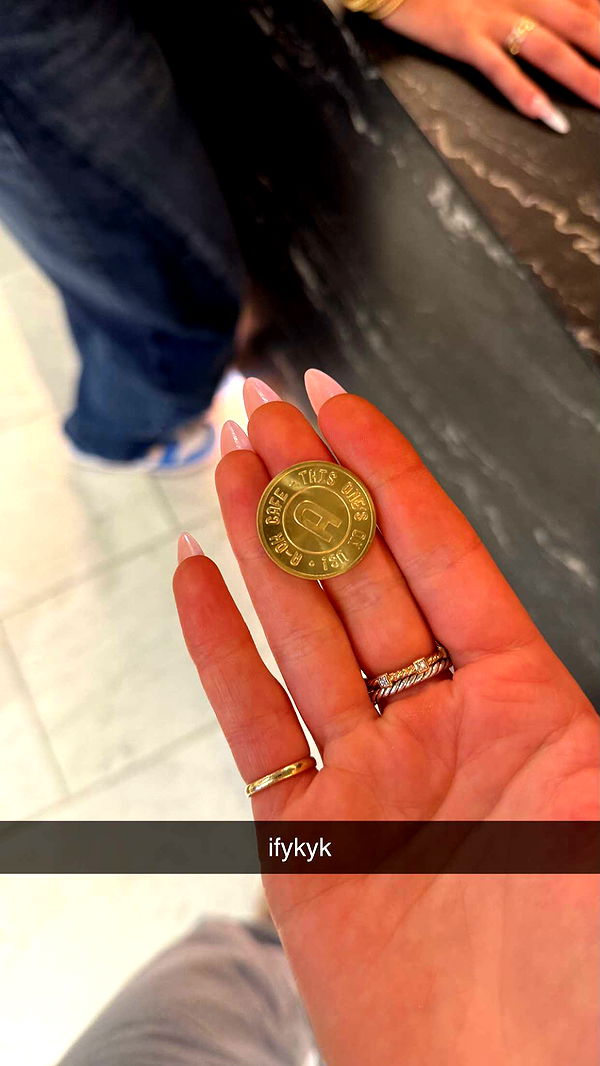 julia.filippo image ~ Altpins