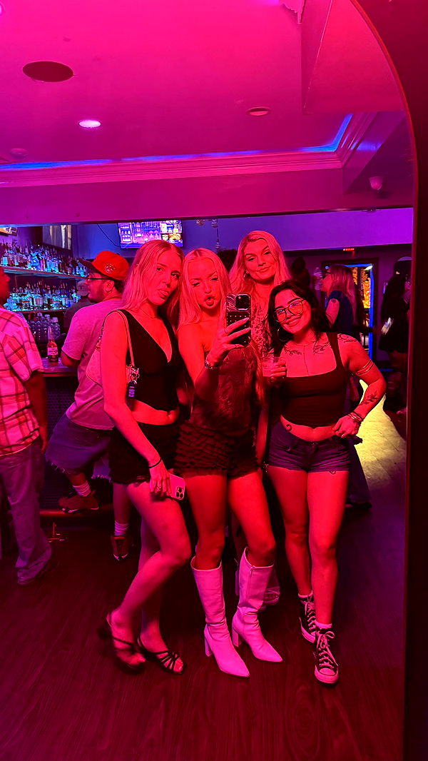 julia.filippo image ~ Altpins