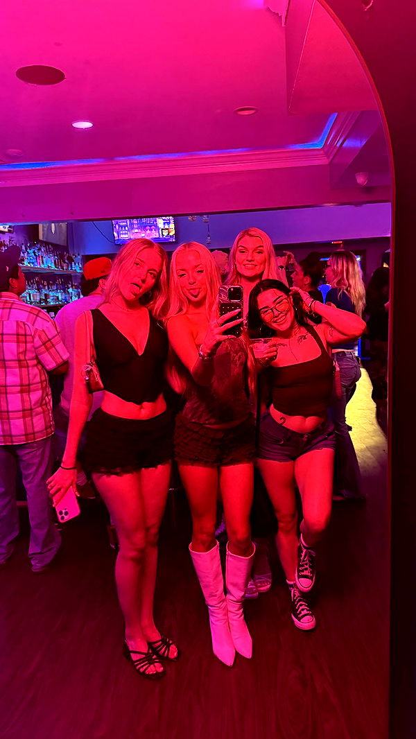 julia.filippo image ~ Altpins