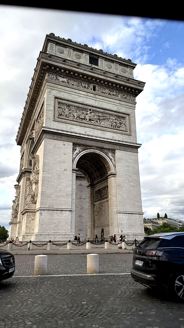 julia.filippo image ~ Altpins